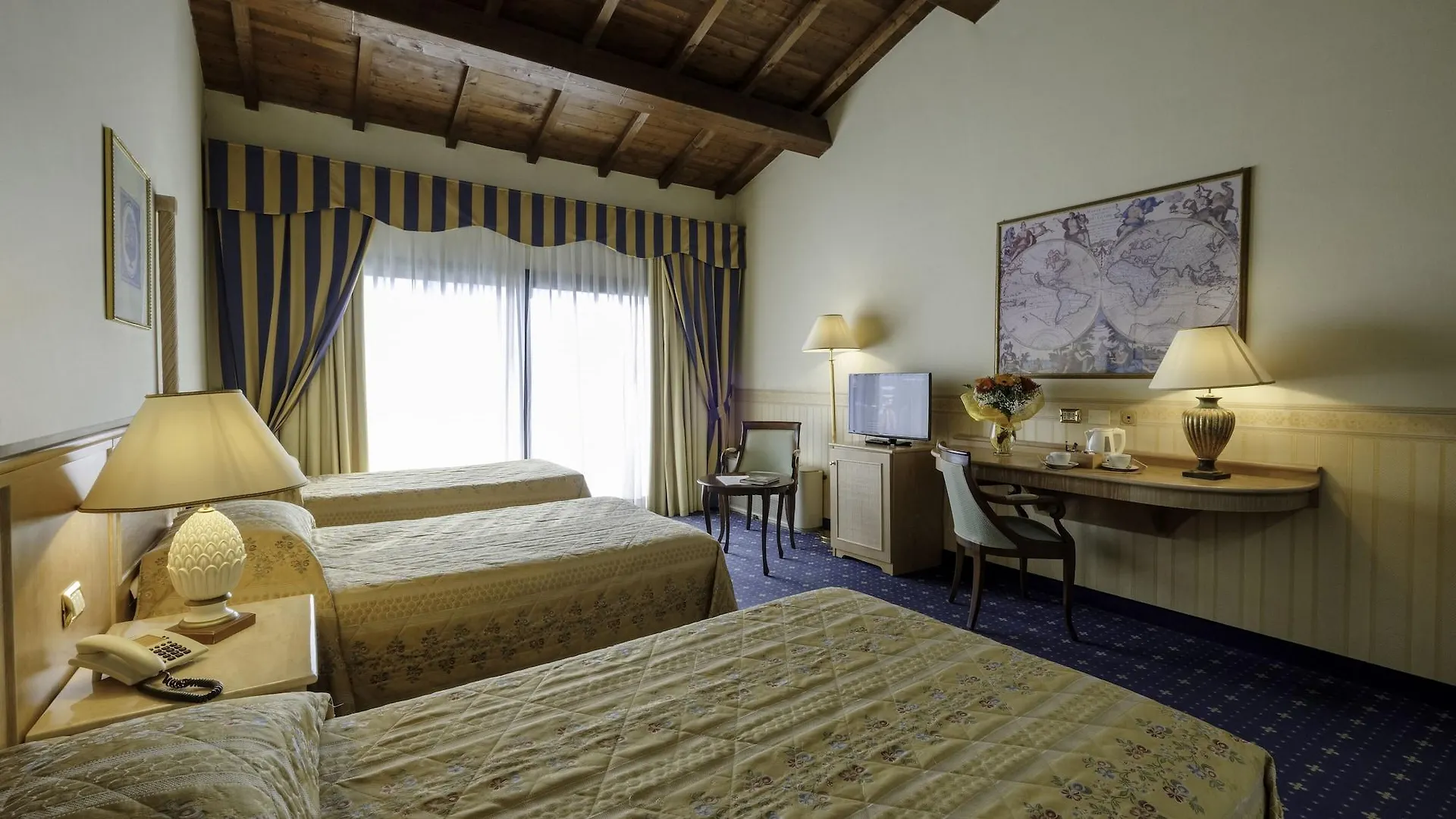 Hotel Orologio Ferrara 4*,  Italy