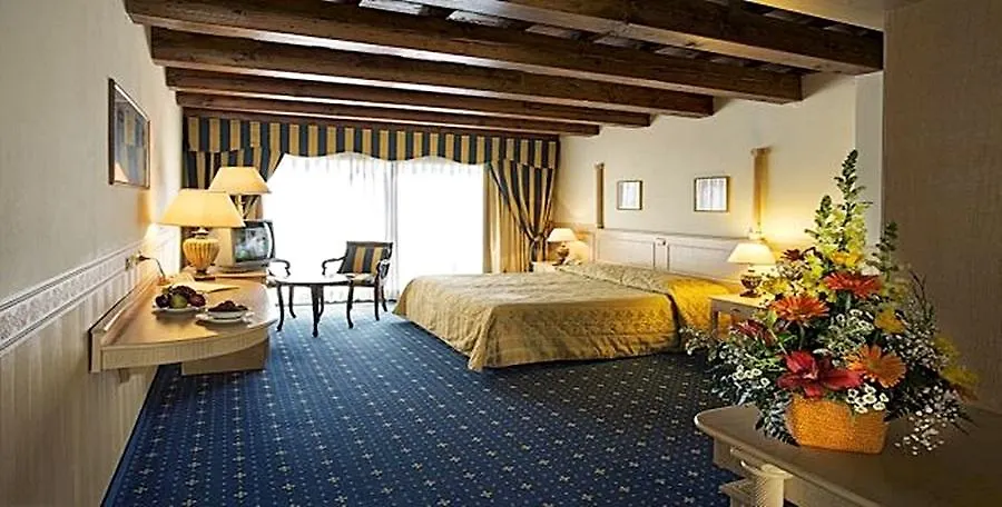 Hotel Orologio Ferrara 4*,  Italy