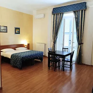 https://opera-italian-suite.it-romehotels.com